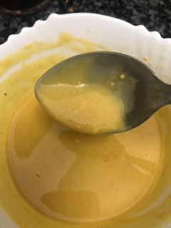 Una foto de 405. Salsa de mostaza a la miel (salsa)