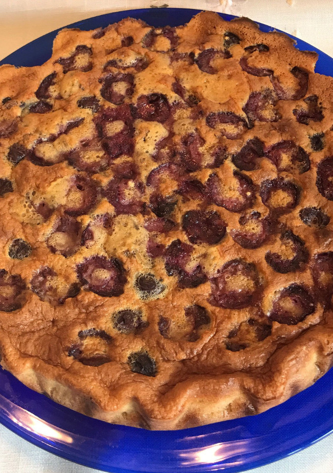 Una foto de Clafoutis de cerezas