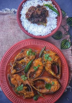 ইলিশ দোপেঁয়াজা রেসিপির প্রধান ছবি