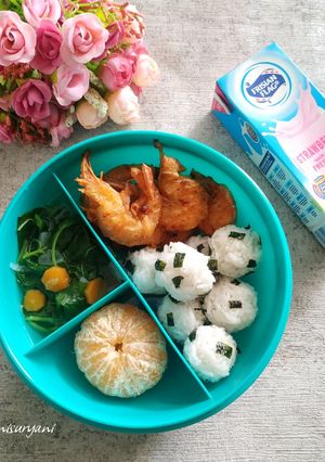 Foto resep 563. Kreasi Bekal Sehat (Udang Crispy Bola-bola Nasi)