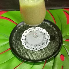 A picture of Cucumber Lassi.