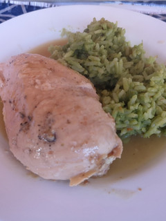 Una foto de Pollo al ajillo