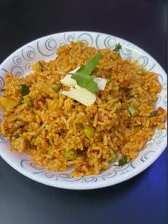 તવા પુલાવ (Tava Pulao Recipe in Gujarati) રેસીપી મુખ્ય ફોટો