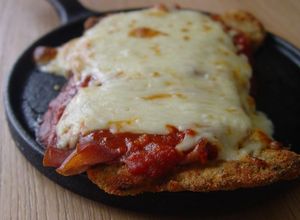 Una foto de Milanesa a la napolitana
