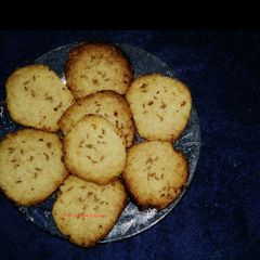 A picture of Namkin biscuits recipe.