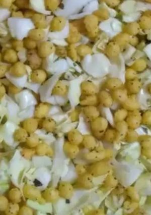 A picture of Patta gobi salad.