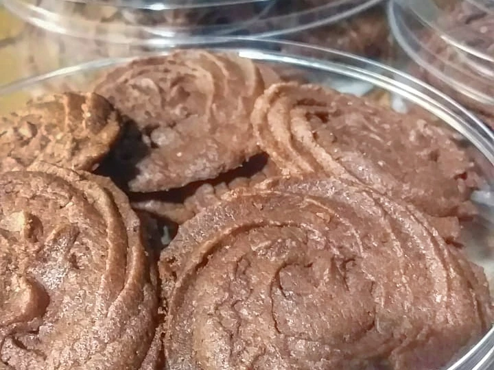 Cara Gampang Membikin Resep Semprit Coklat Putih Telur yang Enak Banget Anti Ribet, Uenak Banget