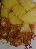 Papas sancochadas con pollo gisado