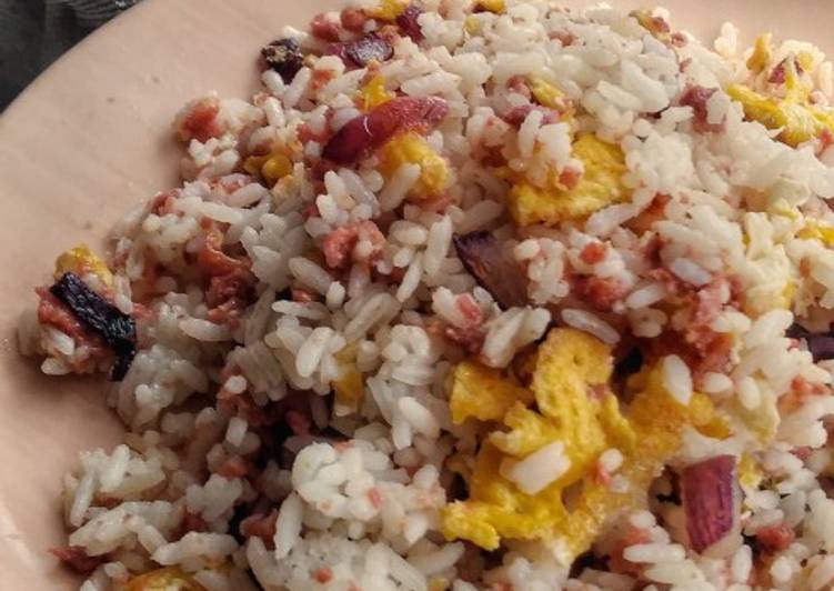 Recipe of Corned Beef and Eggs Fried Rice in 25 Minutes for Young Wife