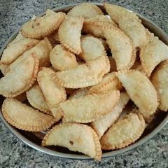 A picture of Khoya Gujia.