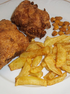 Una foto de Parejitas de pechuga de pollo rellenas y crujientes