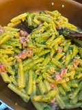 Penne al pesto di rucola e tonno