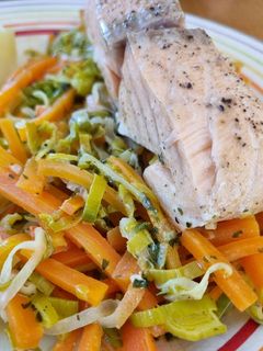 Lachs auf Lauchgemüse Rezepthauptbild
