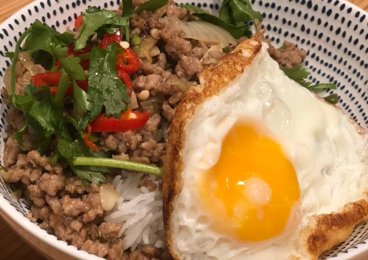 Recipe of Yummy Vietnamese Lemongrass Pork Bowl