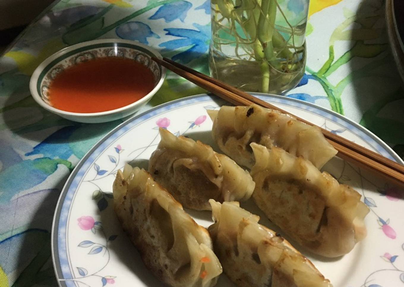 Gyoza daging sapi