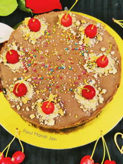 नो बेक बिस्कुट केक (no bake biscuit cake recipe in Hindi) रेसिपी मुख्य फोटो