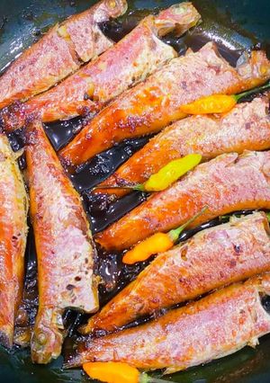 Hình của món Cá phèn (cá hồng) kho tiêu.