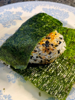 A picture of Yaki Onigiri.
