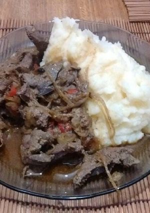 Una foto de Hígado encebollado