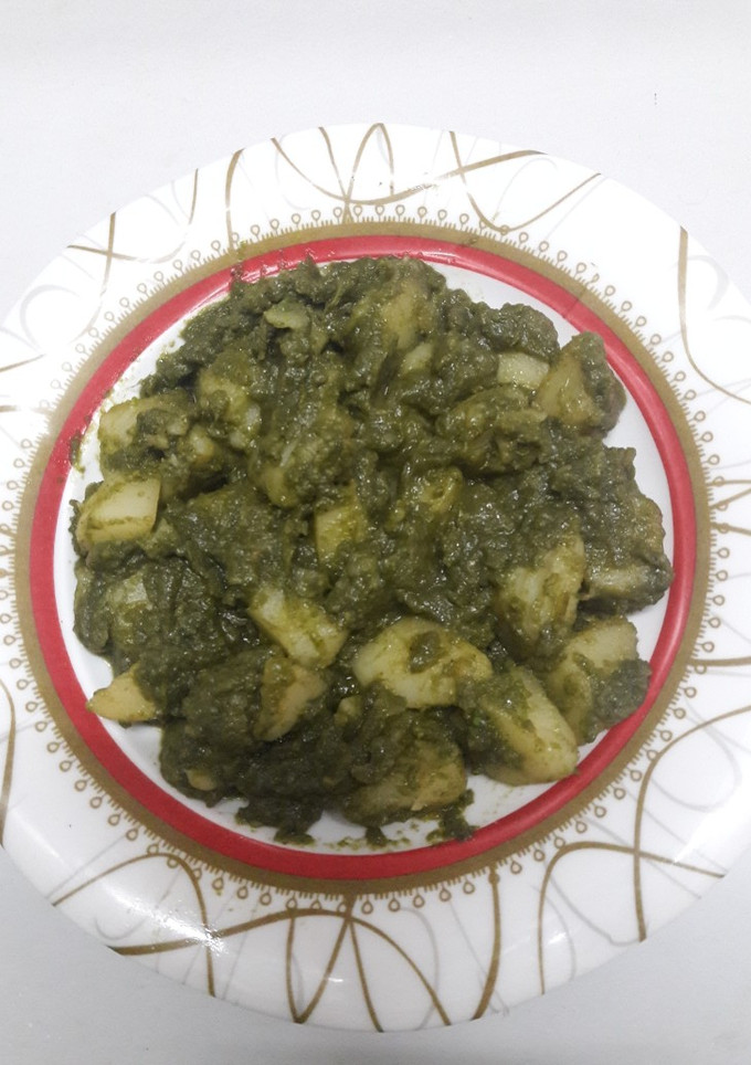 A picture of Dhaniya ke aalu.