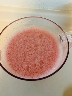 A picture of Refreshing summer watermelon drink !!.