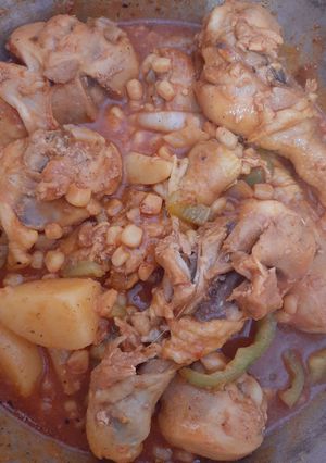 Una foto de Pollo Guisado a mi manera 😂