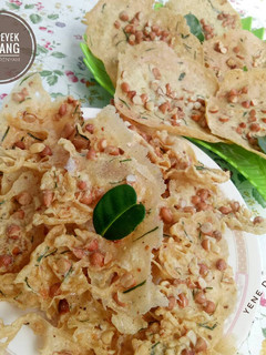 Foto resep Rempeyek / Peyek Kacang Tanah Reyah #Dandelion