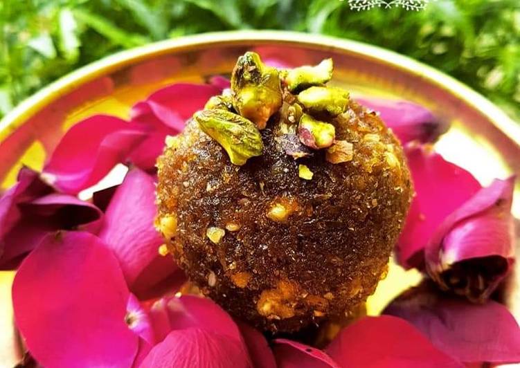 Jagerry coconut ladoos