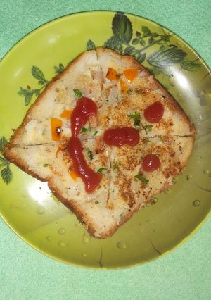 A picture of Bread pizza.