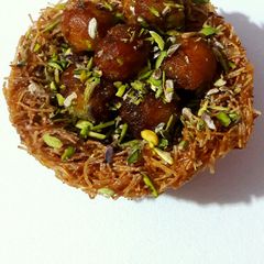 A picture of Gulab Jamun Bird Nest.