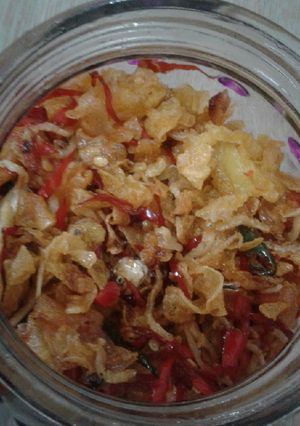 Foto resep Keripik kentang + ikan teri nasi di tumis pake cabe merah iris
