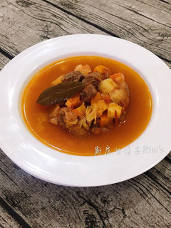 鮮茄羅宋湯 的食譜成品照片
