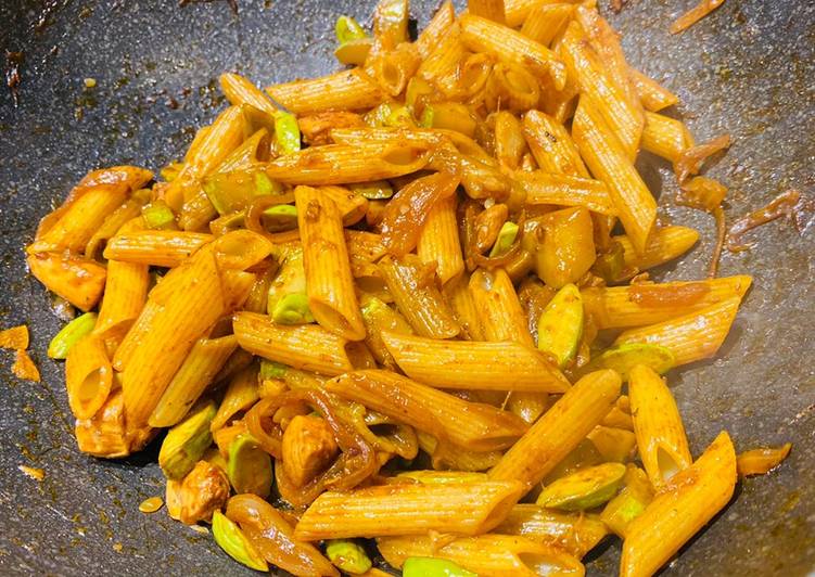 Resep Penne pasta with nasi goreng sauce Anti Gagal