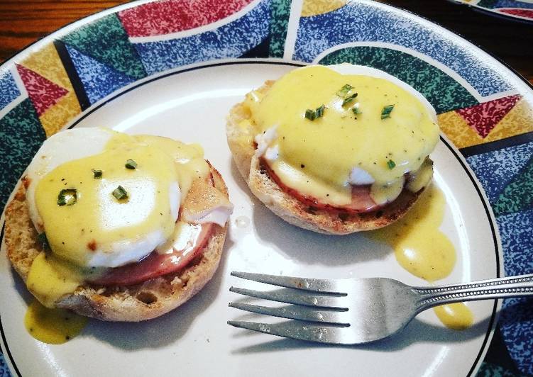 Steps to Prepare Speedy Eggs Benedict