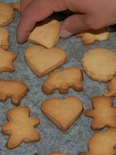 Una foto de Galletitas súper ricas para los mates de la tarde😋