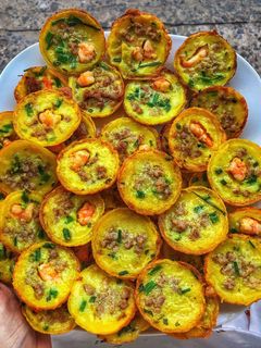 Hình của món Bánh khọt tôm thịt.