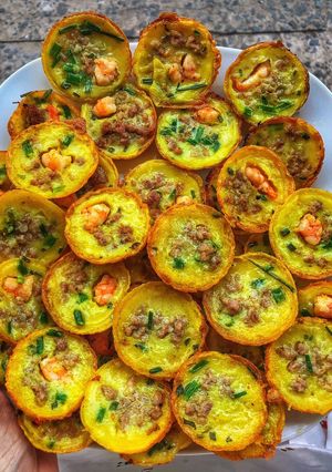 Hình của món Bánh khọt tôm thịt.