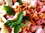 Una foto de aderezos con yogurt