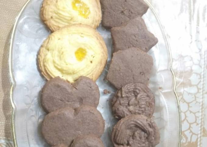 Chocolate and vanilla custard cookies Recipe