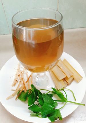 Hình của món Nước rễ tranh rau má mía lau.