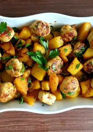 عکسی از دستور خوراک سیب زمینی و مرغ به سبک ترکی