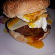 Υπέροχα σπιτικά burger!