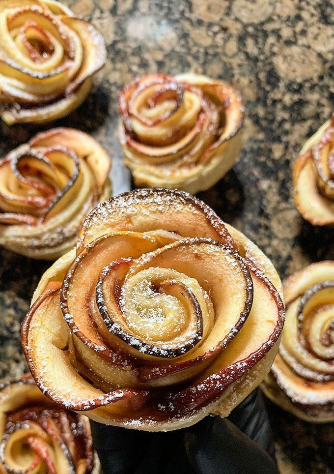 Una foto de Roses de poma i pasta de full