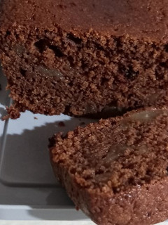 Una foto de Budín integral, de chocolate y peras. Sin huevo!