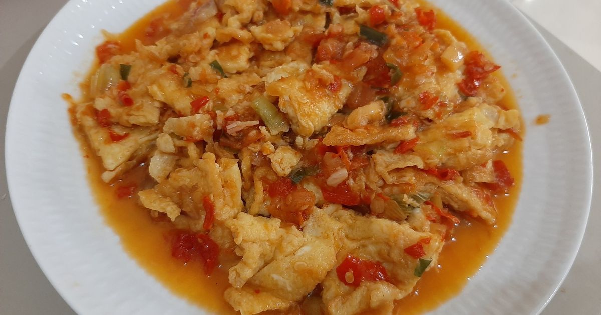 Telur dadar balado