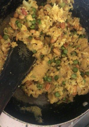 A picture of Rava peas upma.