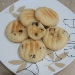 A picture of Diet Raisins biscuits 🫓.