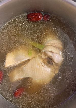 香菇雞湯 的食譜成品照片