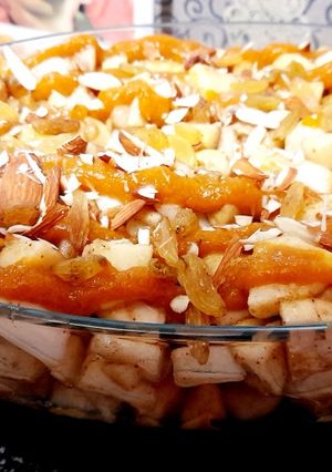 A picture of Fruit chaat.
