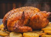 Una foto de pollo al horno con manteca